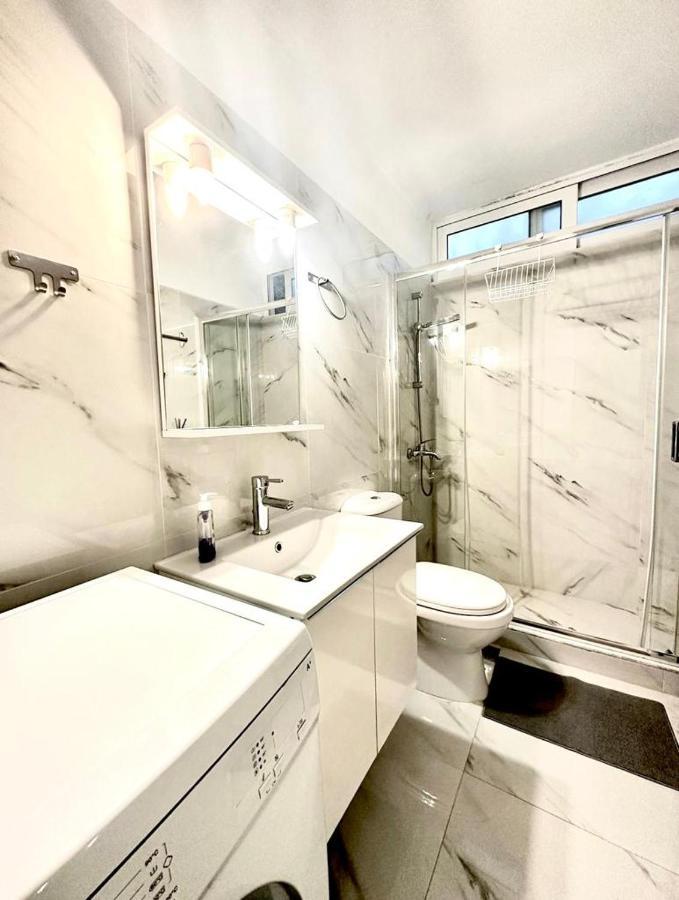 Apartment Luxury 2 Bedroom In Kavouri Near The *